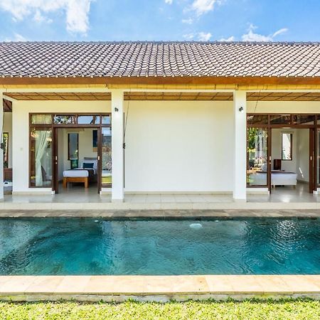 Romantica Villa Ubud Exterior photo